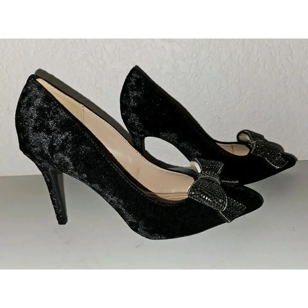 New With Box! Bcbgeneration Bissha-2 Velour Pump With Bling Bow Women's 5.5